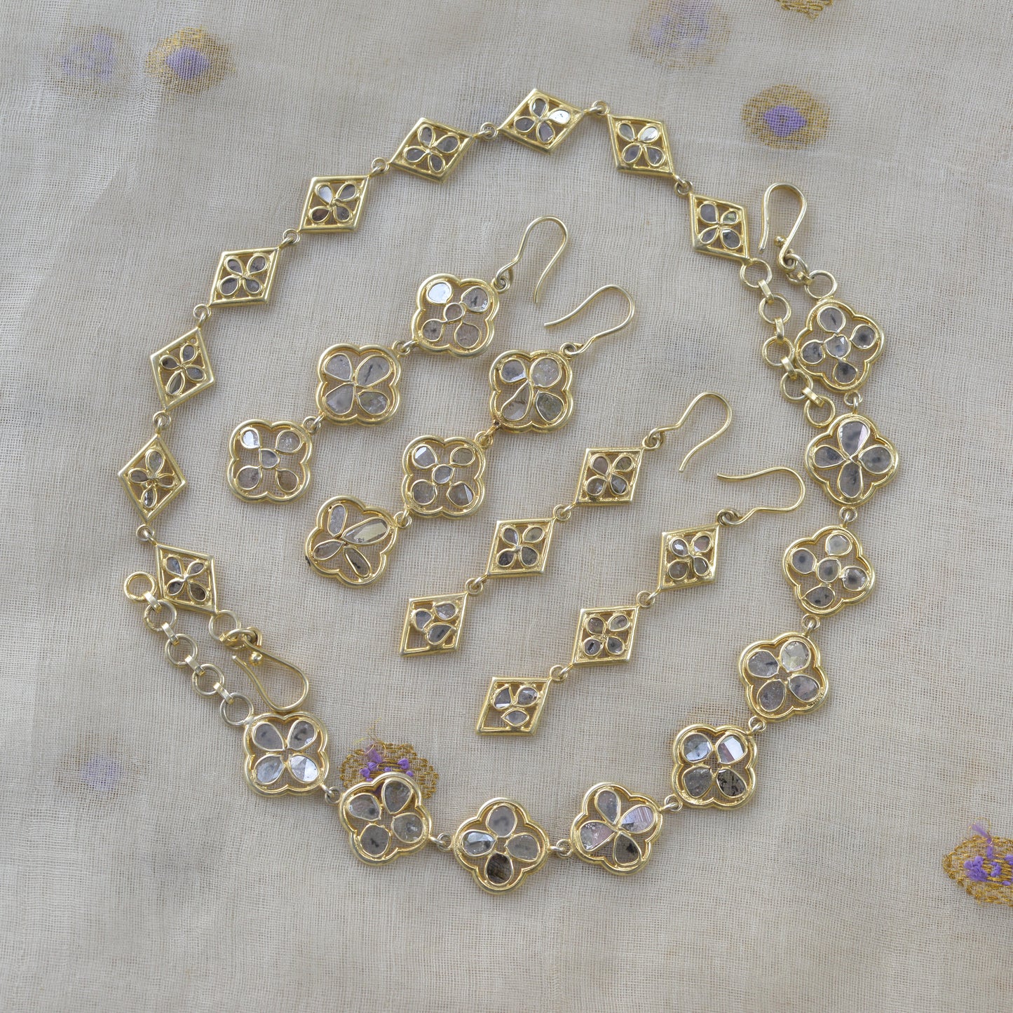 MILI EARRINGS