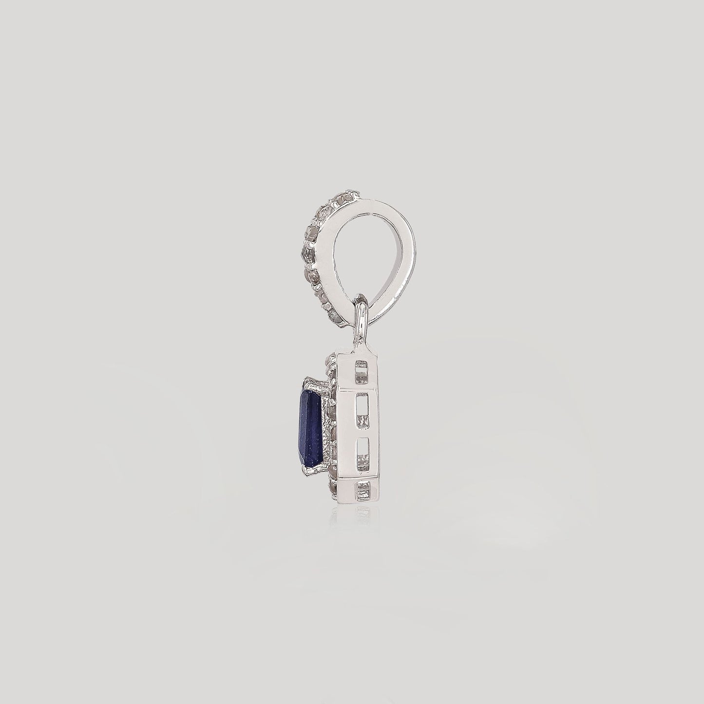 KAMLA BLUE SAPPHIRE PENDANT