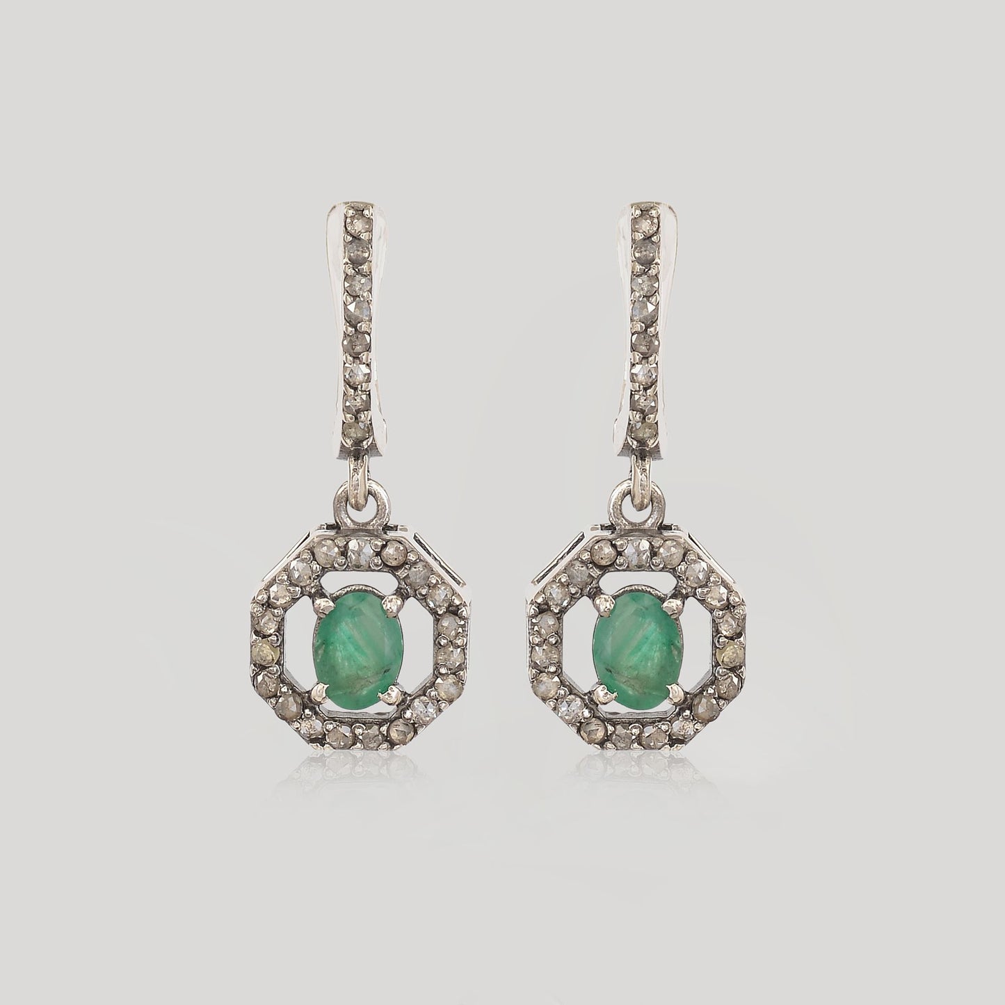 MINI EMERALD EARRINGS