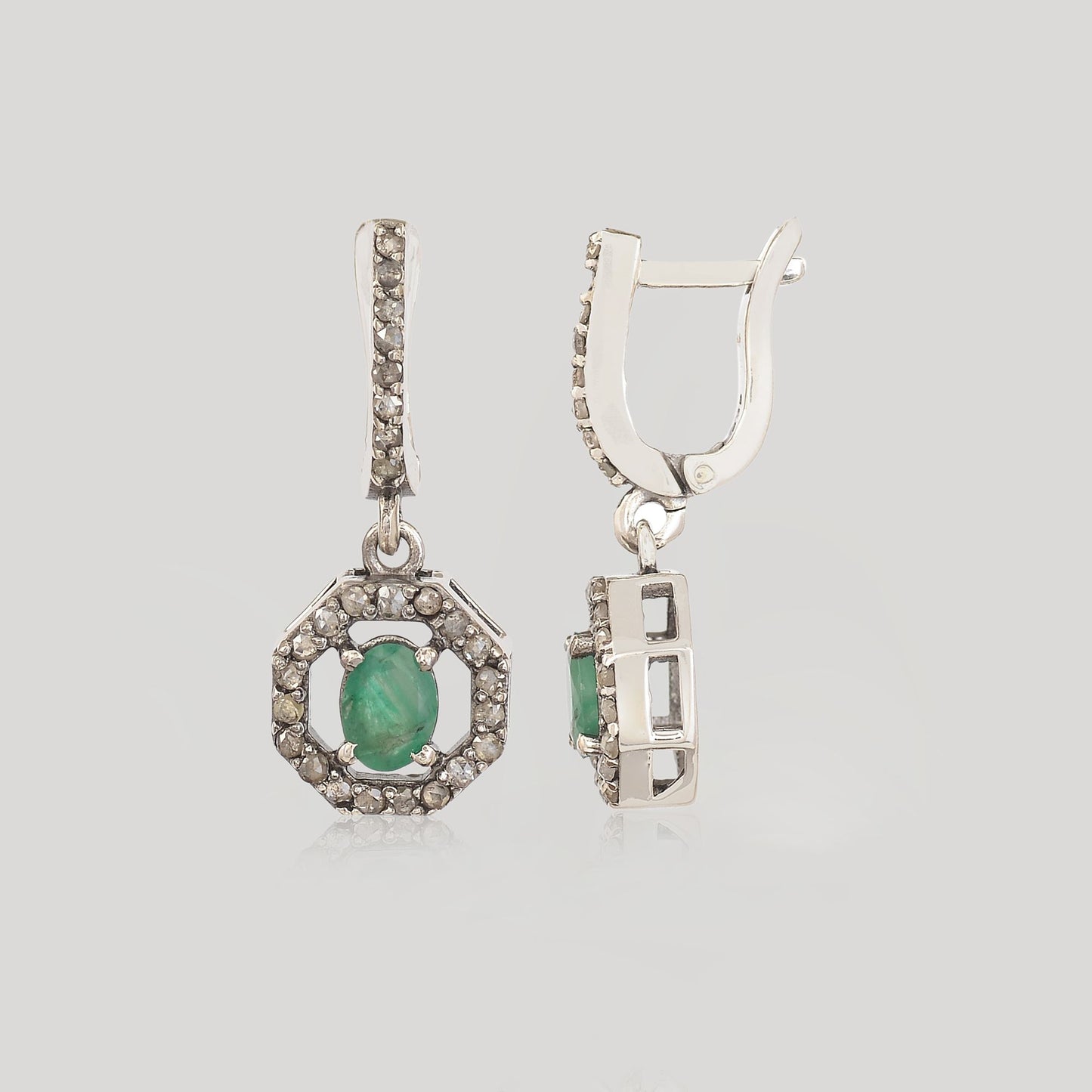 MINI EMERALD EARRINGS