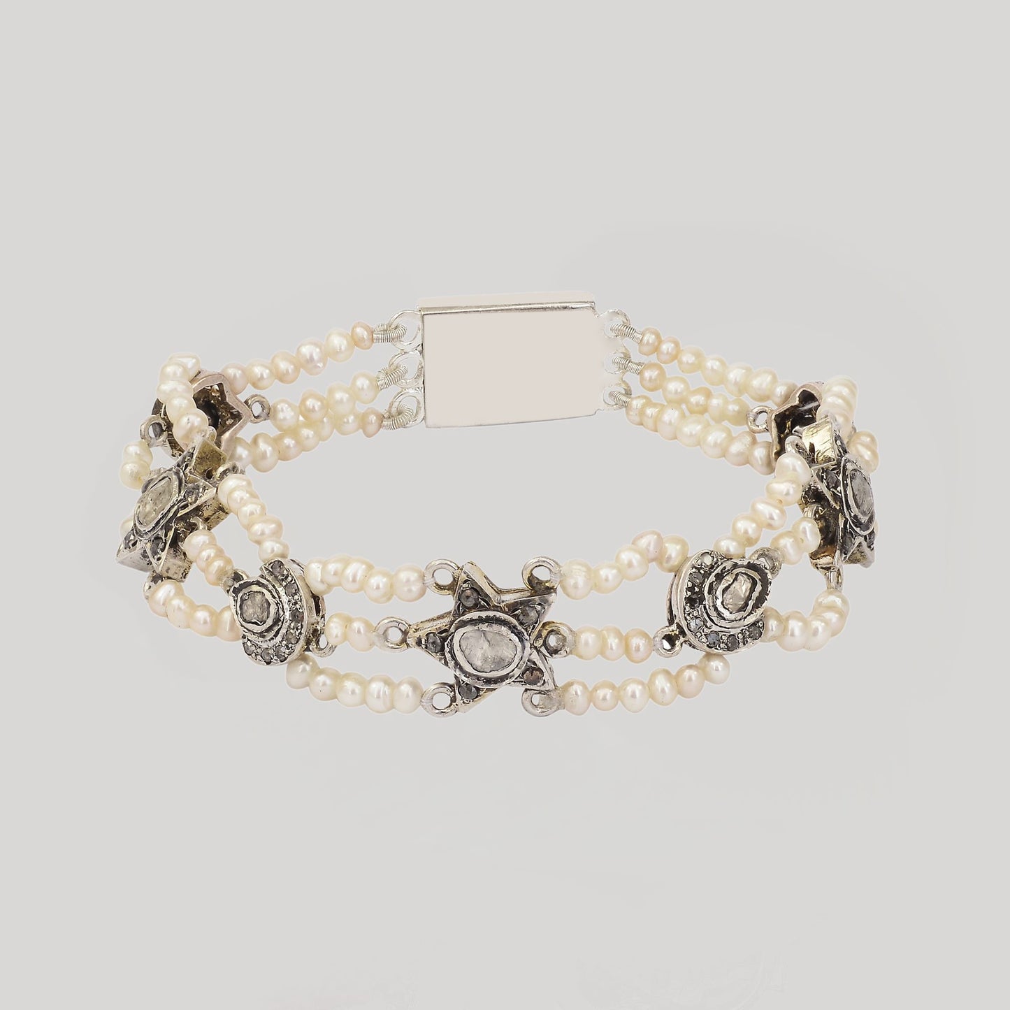 SARASWATI PEARL BRACELET