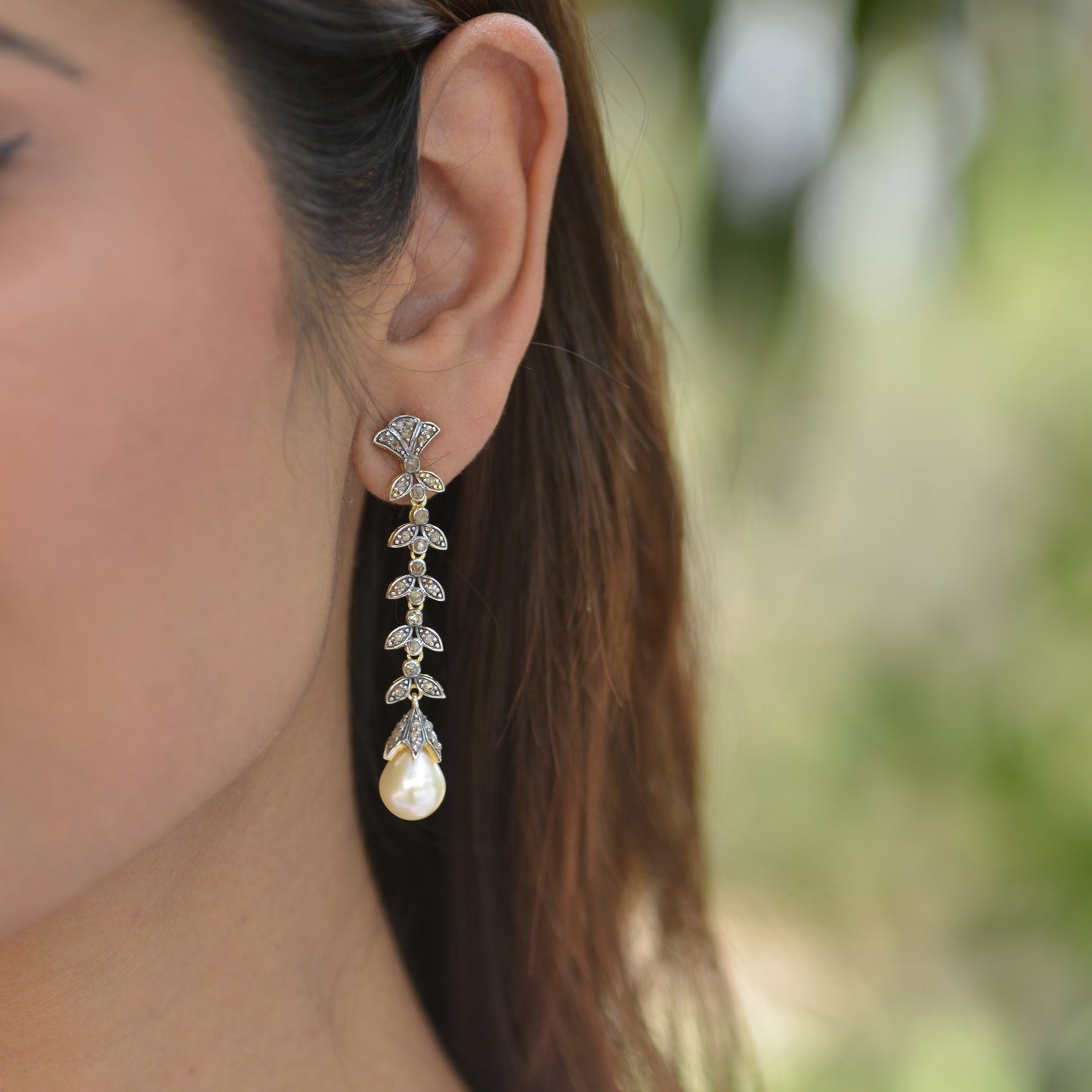 DIYA PEARL DROP EARRINGS