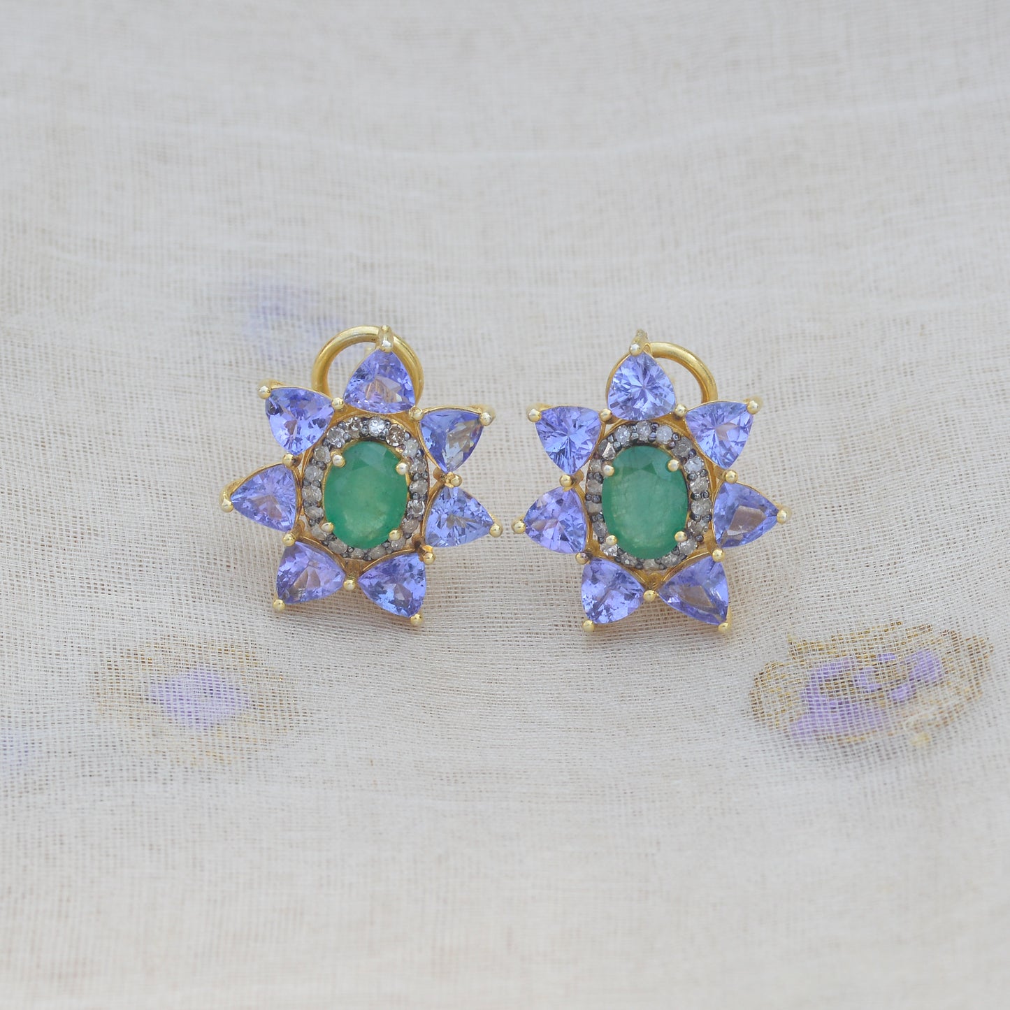EKTARA EARRINGS